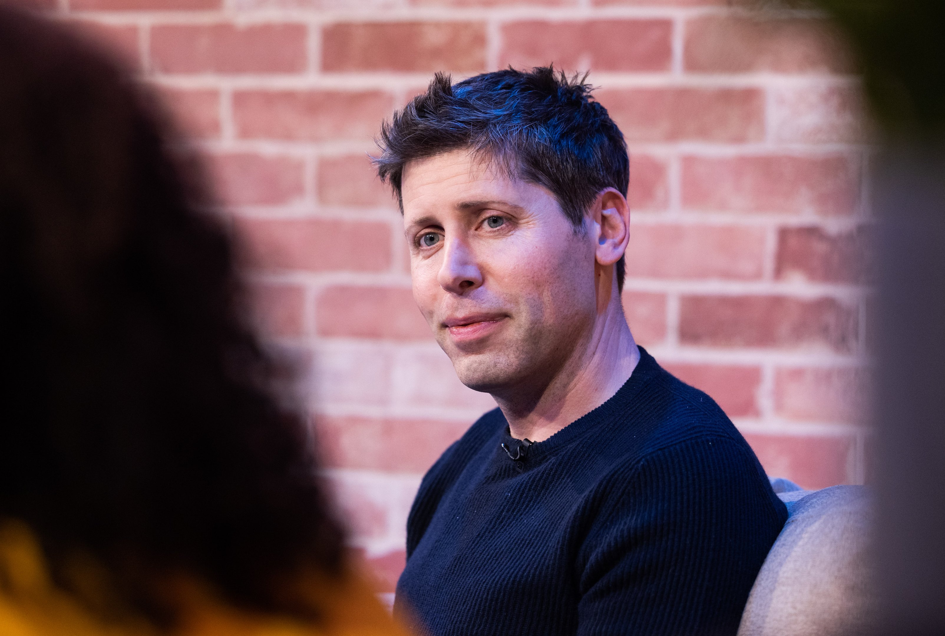 Worldcoin: projeto de Sam Altman avança na criação de blockchain próprio