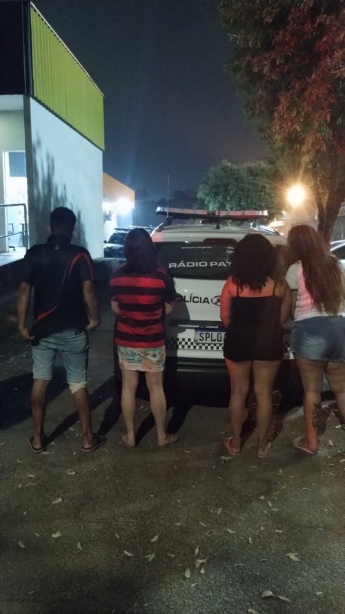 Crise de ciúmes acaba em pancadaria familiar e quatro feridos em Rondonópolis