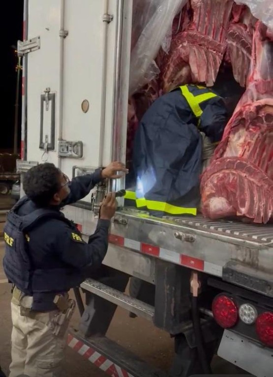 PRF Apreende mais de 400 Kg de Drogas em Caminhão Frigorífico na BR-364, em Rondonópolis-MT