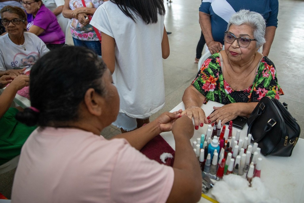 Dia de Beleza contempla 102 idosos do Grupo Viver Legal