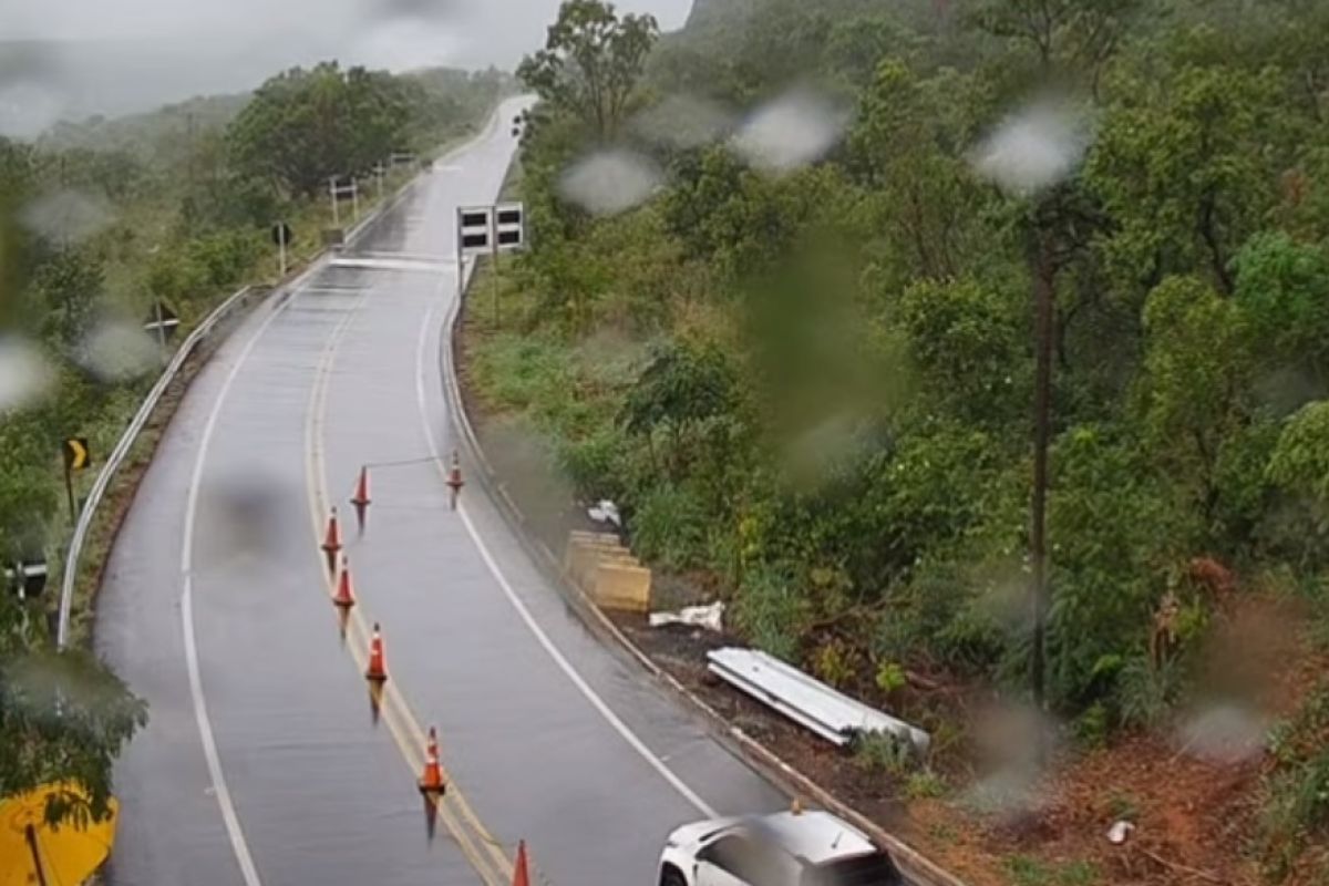 Chuva forte faz Sinfra fechar trecho do Portão do Inferno