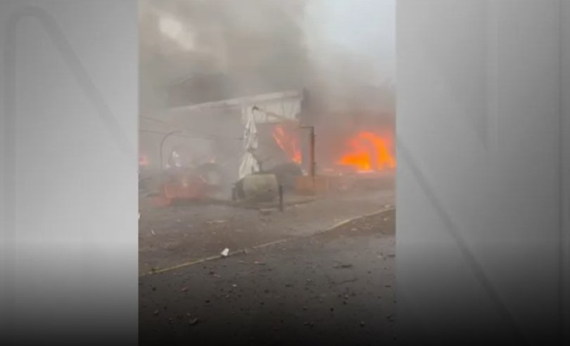 Avio cai no centro de Gramado e atine lojas; veja vdeo