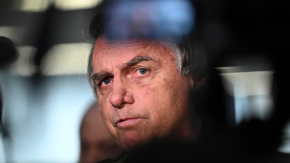 Caguei para a prisão, diz Bolsonaro após denúncia da PGR sobre trama golpista